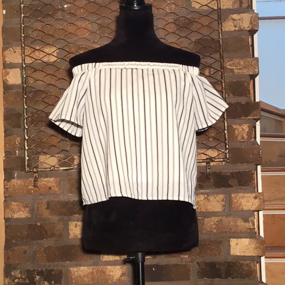 Doe & Rae off the shoulder crop top white with black stripes S